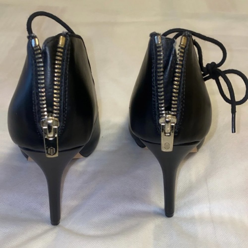 Faux leather black heels ?? for ladies - Picture 6 of 6
